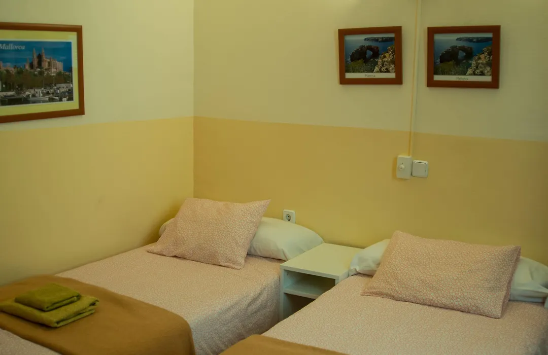Hostal Atlanta-1